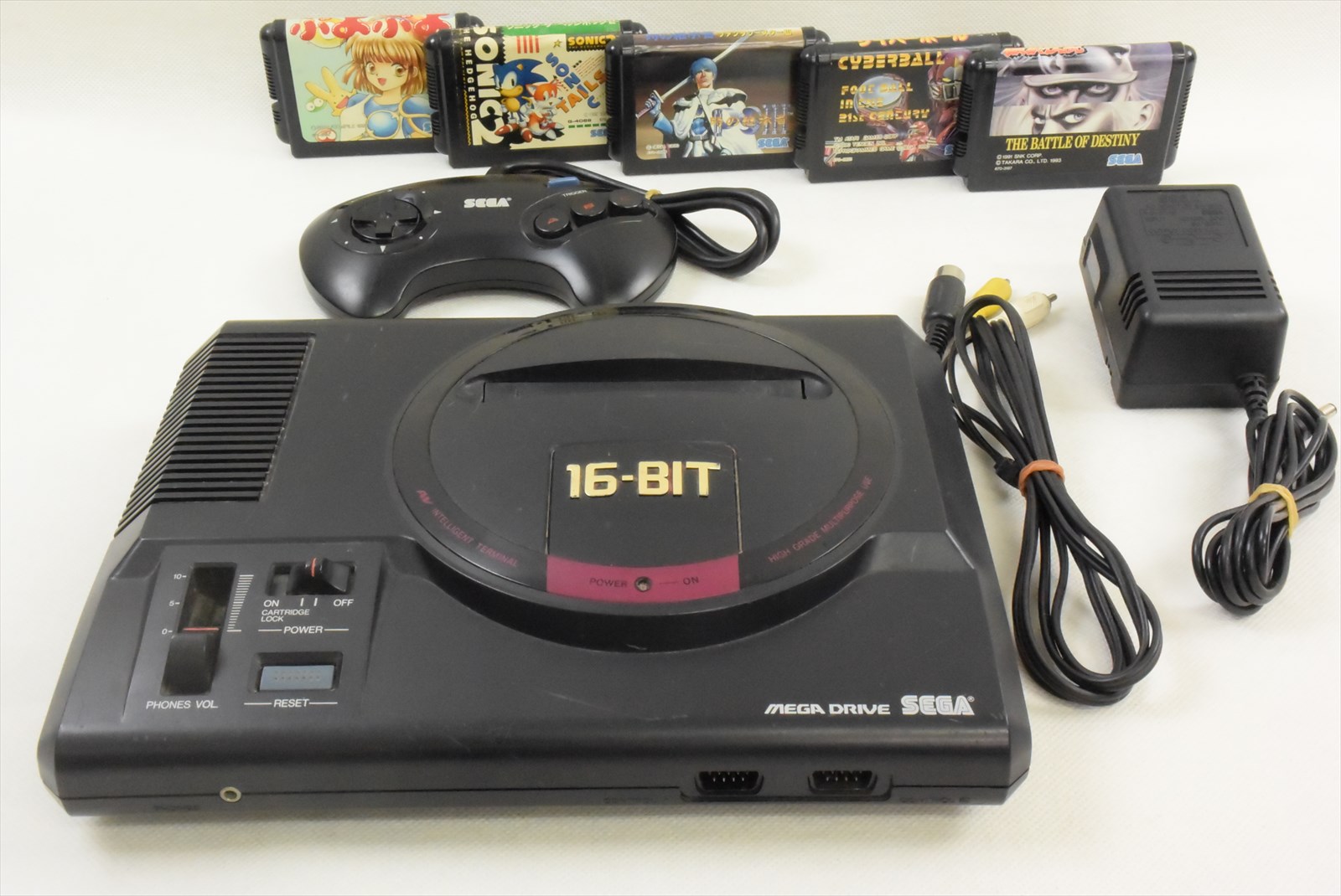 Mega Drive SEGA Console System Made in JAPAN HAA-2510 Games Ref/88M49968