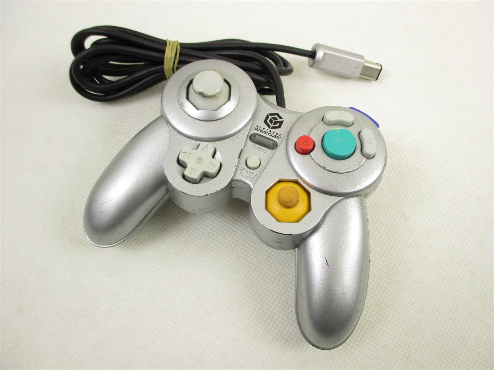 silver gamecube controller